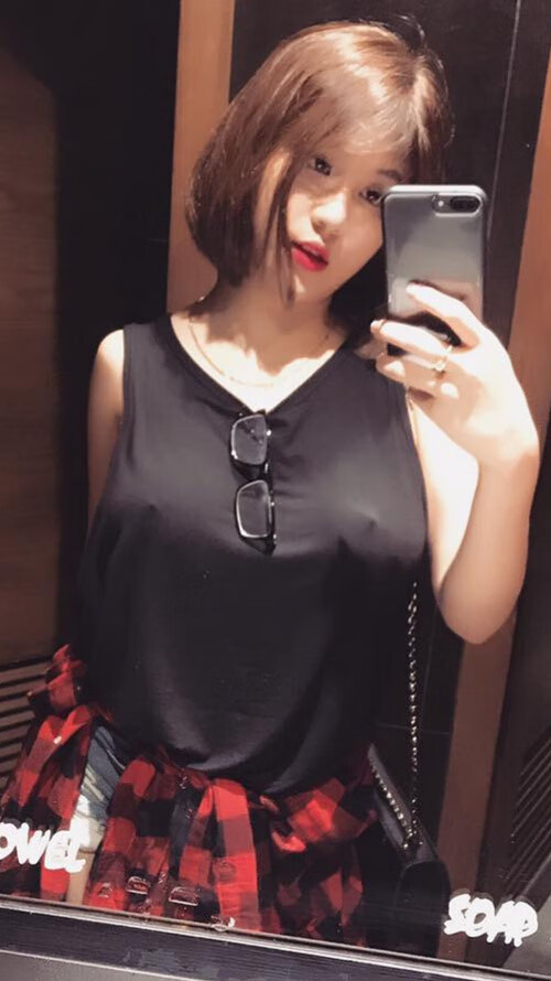 “球迷专属：你支持的球队最精彩瞬间投票”，球迷群体